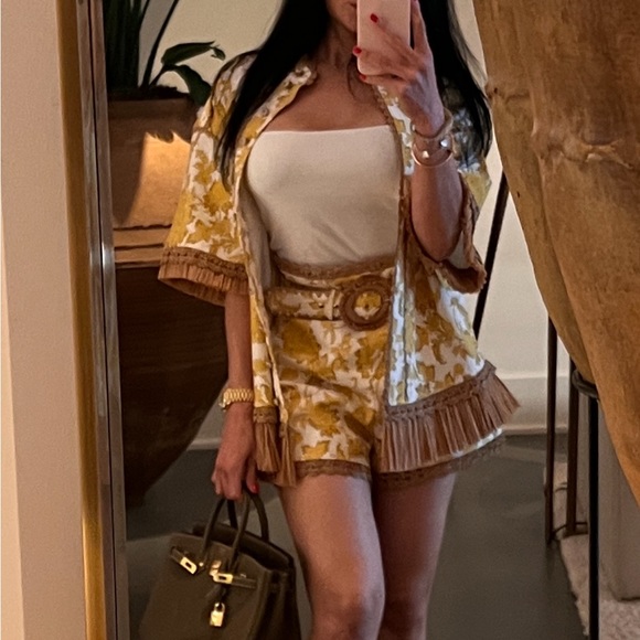 Meet your Posher, Gabriella - Picture 3 of 4